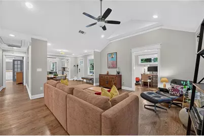 2001 Glenwood Avenue SE, Atlanta, GA 30316 - Photo 4