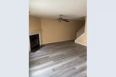 2083 Manhattan Parkway, Decatur, GA 30035 - Photo 6