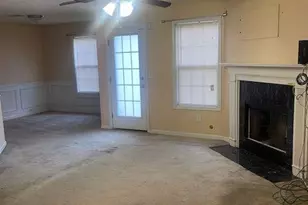 2083 Manhattan Pkwy, Decatur, GA 30035 - Photo 4
