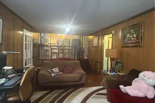 365 Shelton Woods Ct, Stone Mountain, GA 30088 - Photo 2