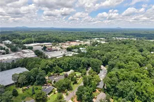 6311 Hunting Creek Rd, Atlanta, GA 30328 - Photo 38
