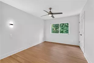 6311 Hunting Creek Rd, Atlanta, GA 30328 - Photo 20