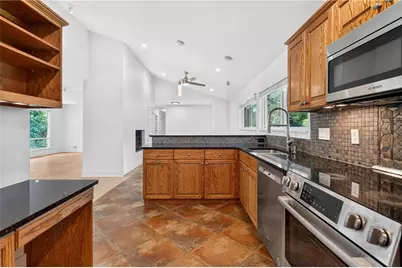 6311 Hunting Creek Road, Atlanta, GA 30328 - Photo 10