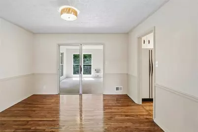 5460 Chanterella Court SW, Lilburn, GA 30047 - Photo 8