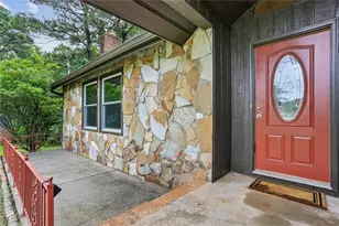 5460 Chanterella Ct SW, Lilburn, GA 30047 - Photo 4