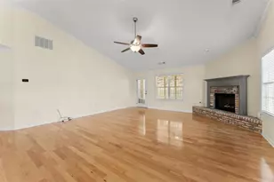 316 Lakeview Bend Cir, Jefferson, GA 30549 - Photo 20