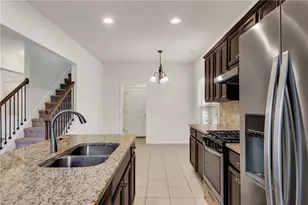 4920 Breezewood Cir, Alpharetta, GA 30004 - Photo 12