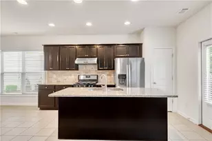 4920 Breezewood Cir, Alpharetta, GA 30004 - Photo 10