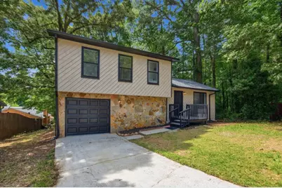 600 Maple Drive, Stone Mountain, GA 30083 - Photo 4