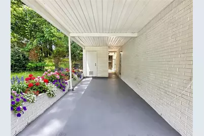 2559 Dale Creek Drive NW, Atlanta, GA 30318 - Photo 8