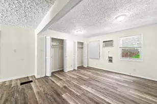 2559 Dale Creek Dr NW, Atlanta, GA 30318 - Photo 18