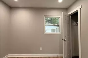 657 Robert E Lee Pkwy, Jonesboro, GA 30238 - Photo 24