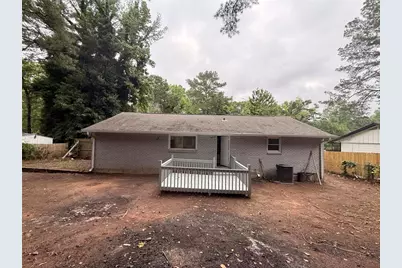 657 Robert E Lee Parkway, Jonesboro, GA 30238 - Photo 26