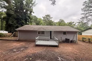 657 Robert E Lee Pkwy, Jonesboro, GA 30238 - Photo 26