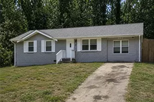 657 Robert E Lee Pkwy, Jonesboro, GA 30238 - Photo 1