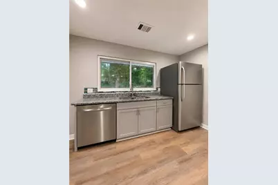 657 Robert E Lee Parkway, Jonesboro, GA 30238 - Photo 6
