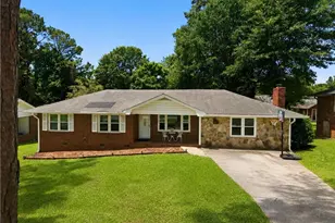 8365 Dewayne Ln, Jonesboro, GA 30236 - Photo 2