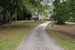 3004 Dogwood Ln, Loganville, GA 30052 - Photo 2