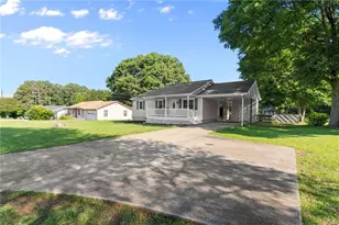 623 Webb Gin House Rd, Lawrenceville, GA 30045 - Photo 4
