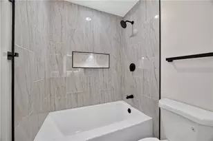 2238 Leslie Brook Dr, Decatur, GA 30035 - Photo 18