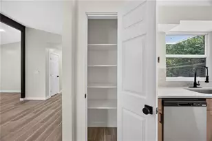 2238 Leslie Brook Dr, Decatur, GA 30035 - Photo 14
