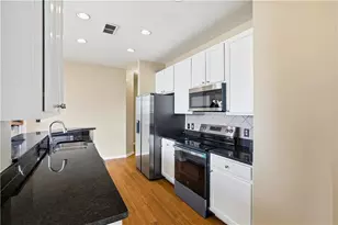 3040 Peachtree Rd NW, Atlanta, GA 30305 - Photo 10