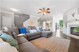 615 Market Pl Ln, Woodstock, GA 30188 - Photo 4