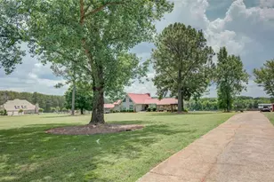 335 Old Farm Rd, Fayetteville, GA 30215 - Photo 12
