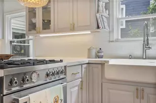 240 Eureka Dr NE, Atlanta, GA 30305 - Photo 14