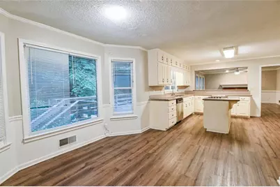 4964 Oak Leaf Terrace, Stone Mountain, GA 30087 - Photo 20