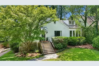 2069 Edinburgh Terrace NE, Atlanta, GA 30307 - Photo 4