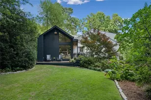 2069 Edinburgh Terrace NE, Atlanta, GA 30307 - Photo 2