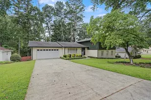 2204 Pine Point Dr, Lawrenceville, GA 30043 - Photo 1