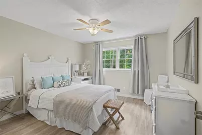 2204 Pine Point Drive, Lawrenceville, GA 30043 - Photo 20