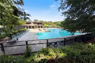 27 Chaumont Square NW, Atlanta, GA 30327 - Photo 20