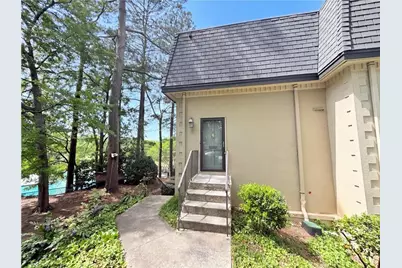 27 Chaumont Square NW, Atlanta, GA 30327 - Photo 2
