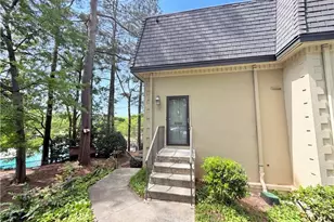 27 Chaumont Square NW, Atlanta, GA 30327 - Photo 2