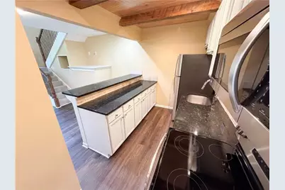 27 Chaumont Square NW, Atlanta, GA 30327 - Photo 8
