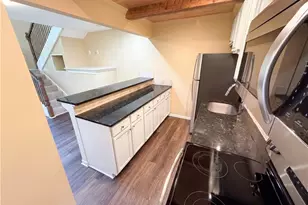 27 Chaumont Square NW, Atlanta, GA 30327 - Photo 8