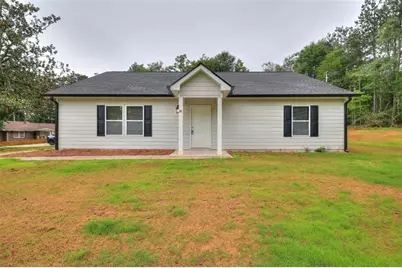 301 Carwood Drive, Monroe, GA 30655 - Photo 1