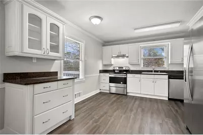 2037 Englewood Way, Snellville, GA 30078 - Photo 6