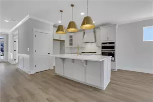 7048 Manchester Dr, Flowery Branch, GA 30542 - Photo 12