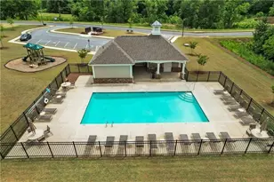 7048 Manchester Dr, Flowery Branch, GA 30542 - Photo 62