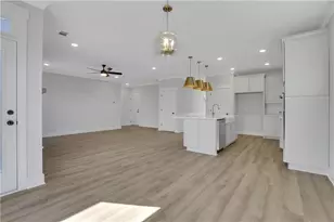 7048 Manchester Dr, Flowery Branch, GA 30542 - Photo 22