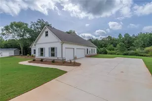 347 Woodfin Way, Social Circle, GA 30025 - Photo 4