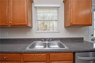 639 Mill Stone Bluff, Monroe, GA 30655 - Photo 6