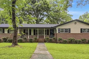420 Creekview Ct, Marietta, GA 30064 - Photo 1