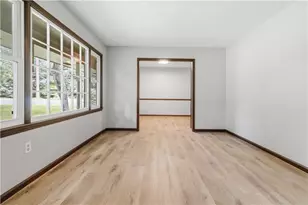 420 Creekview Ct, Marietta, GA 30064 - Photo 6