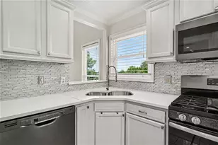 1391 Buckingham Ct, Hampton, GA 30228 - Photo 10