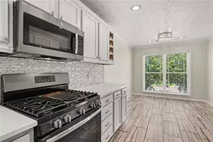 1391 Buckingham Ct, Hampton, GA 30228 - Photo 8